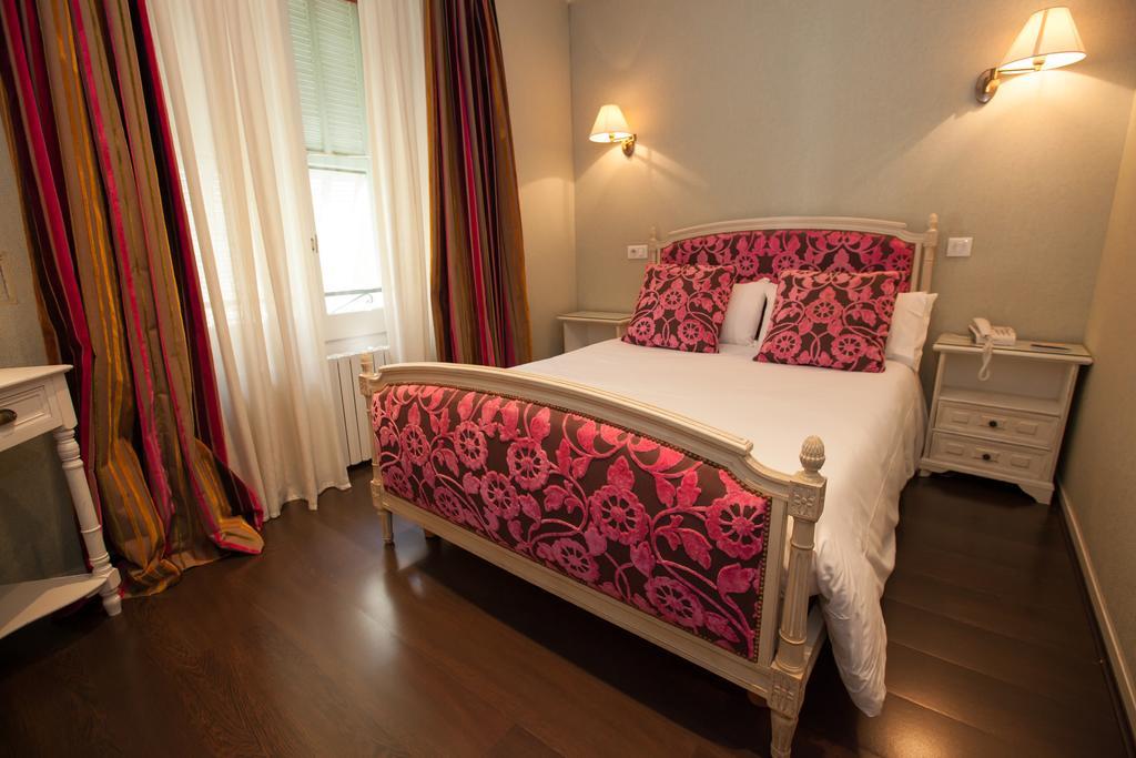 Paris Rome Hotel Menton Luaran gambar