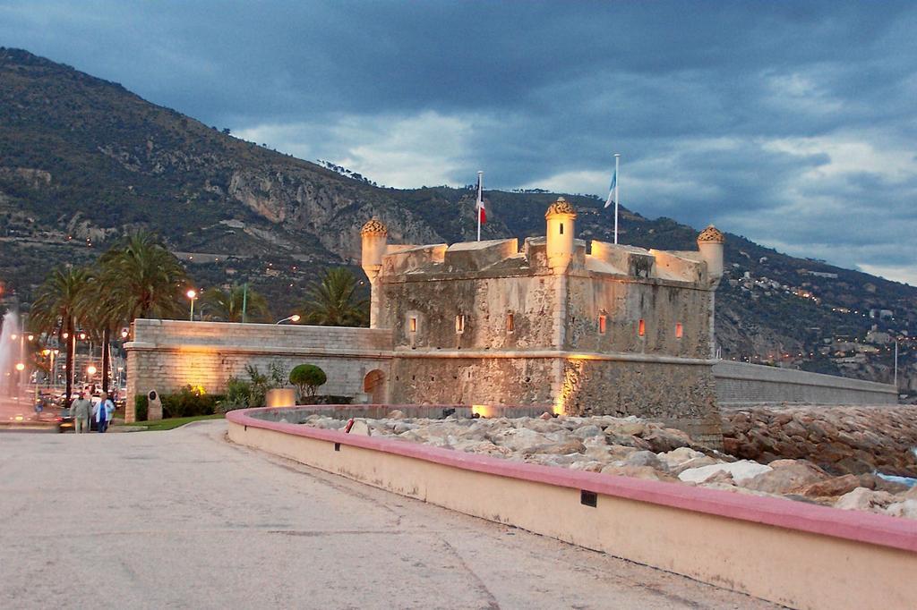 Paris Rome Hotel Menton Luaran gambar