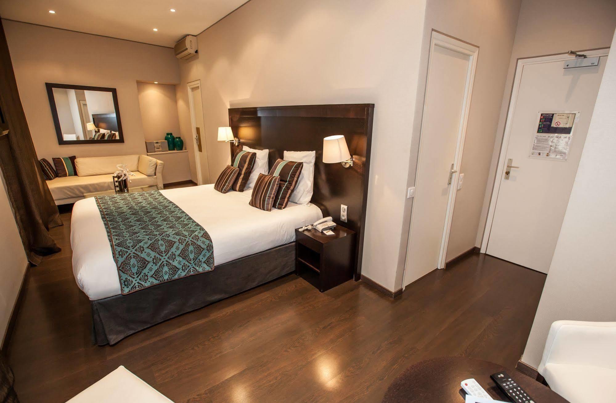 Paris Rome Hotel Menton Luaran gambar